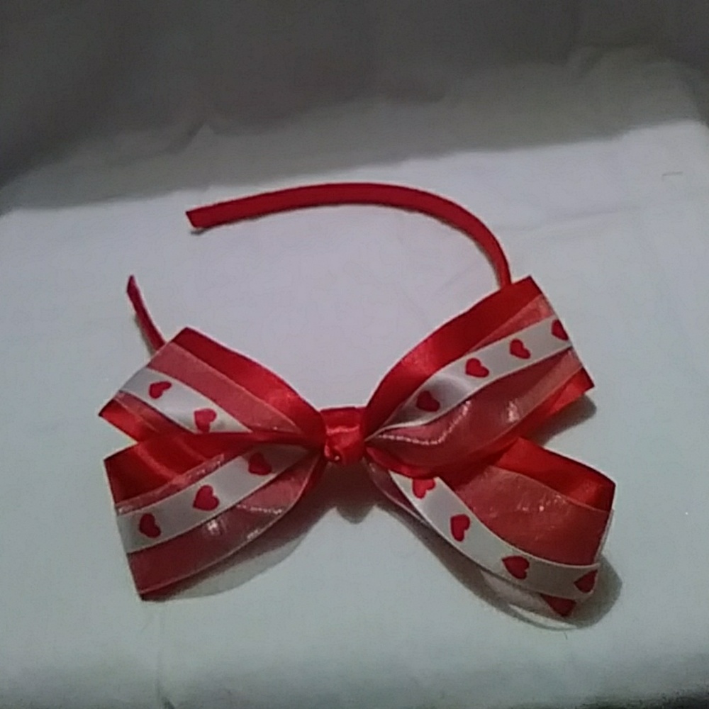 Bow of hearts headband